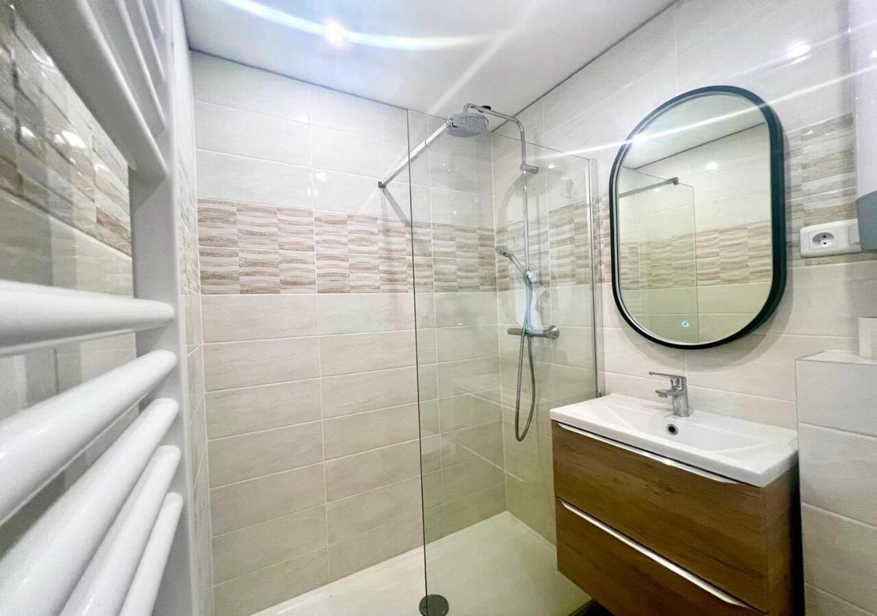 Studio Eclat Marine 3 Etoiles - Vue Mer - Parking-Clim-Plage A 20 Metres - Capitalchic Services Saint-Aygulf Fréjus Kültér fotó